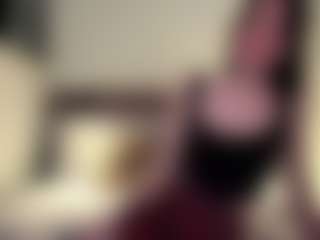 Live cam show with SusannahFleig - Blue Eyes on CamClone