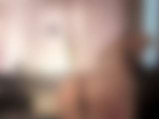 Live cam show with SusannahFleig - Genital Piercings on AdultVida.com