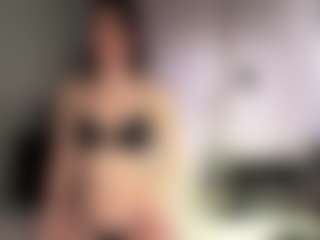 Live cam show with SusannahFleig - Smoking on crypto-cams