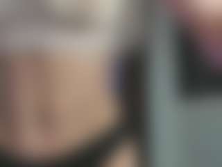 Live cam show with Breeze-see - Bedroom Mature on SinfulBabes