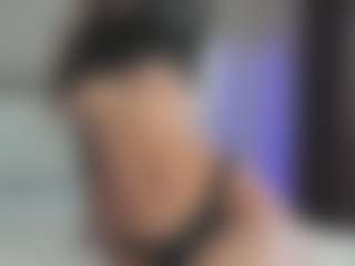Live cam show with Breeze-see - Halloween on AdultVida.com