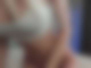 Breeze-see's Live Sex Cam Show