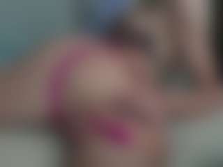 Live cam show with Breeze-see - Sexwebcam MILF on livesuperchat.net
