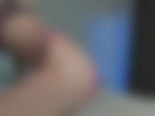 Live cam show with Breeze-see - Strip on livesuperchat.net