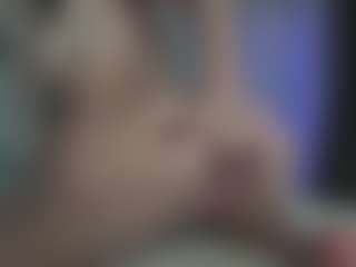 Live cam show with Breeze-see - Hairy Pussy Brown Hair on Cam Slut