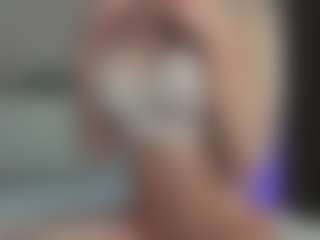 Breeze-see's Live Sex Cam Show