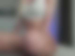 Breeze-see's Live Sex Cam Show