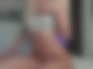 Breeze-see's Live Sex Cam Show