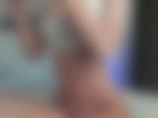 Live cam show with Breeze-see - Erotic Dance on StripNow