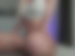 Breeze-see's Live Sex Cam Show