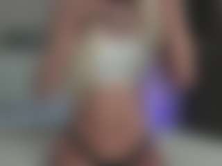 Breeze-see's Live Sex Cam Show
