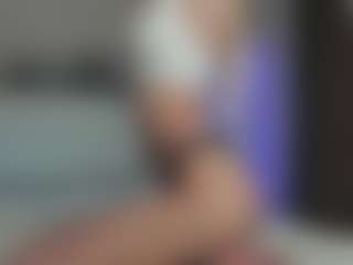 Live cam show with Breeze-see - Facial Piercings on crypto-cams