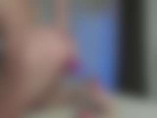 Live cam show with Breeze-see - Erotic Dance on Camiplay Live