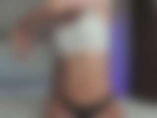 Live cam show with Breeze-see - Lovense Middle Aged on WildCum