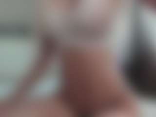 Live cam show with Breeze-see - Bedroom Brown Hair on fapnchat