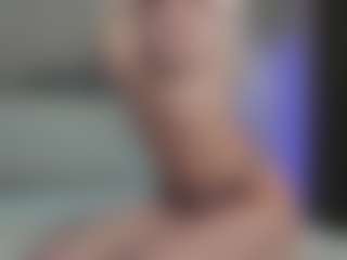Live cam show with Breeze-see - Ass Bouncing on Gym Cam Girls