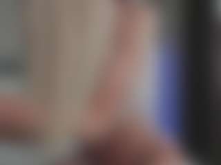 Live cam show with Breeze-see - Big Tits Small Tits on camgirlchat.live