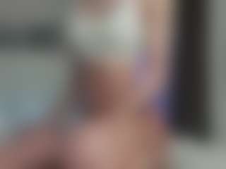 Live cam show with Breeze-see - Amateur Brown Hair on Camsoda