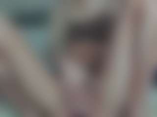 Live cam show with Breeze-see - College on Camsoda