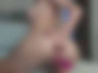 Breeze-see's Live Sex Cam Show