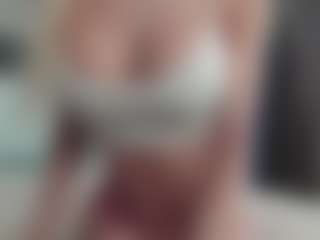 Breeze-see's Live Sex Cam Show