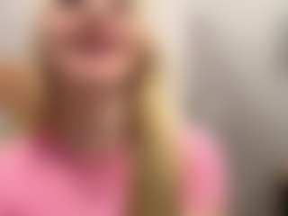 Live cam show with EvelynBomaster - New Young Adult on Fling VIP Chat