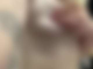 EvelynBomaster's Live Sex Cam Show