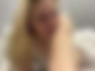 Live cam show with EvelynBomaster - Young Adult on SquirtSoMuch