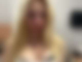 Live cam show with EvelynBomaster - New White on CamClone | russian federation