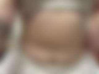 EvelynBomaster's Live Sex Cam Show