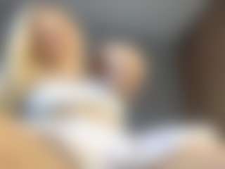 EvelynBomaster's Live Sex Cam Show