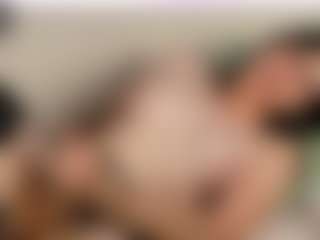 itschloelaurent's Live Sex Cam Show