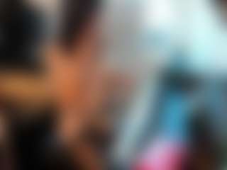 itschloelaurent's Live Sex Cam Show