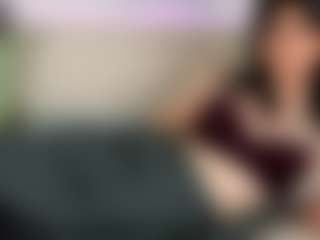 itschloelaurent's Live Sex Cam Show