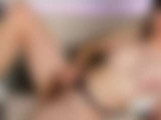 itschloelaurent's Live Sex Cam Show