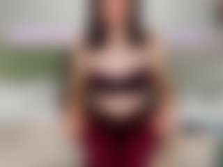 itschloelaurent's Live Sex Cam Show