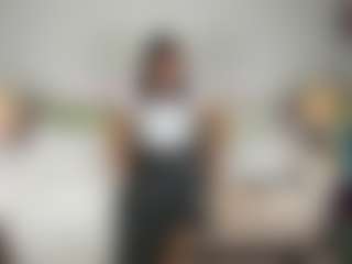 itschloelaurent's Live Sex Cam Show