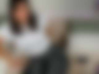 itschloelaurent's Live Sex Cam Show