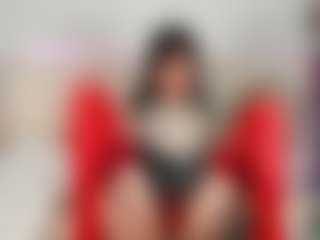 itschloelaurent's Live Sex Cam Show