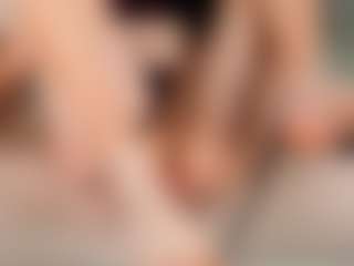 itschloelaurent's Live Sex Cam Show