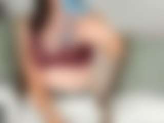 itschloelaurent's Live Sex Cam Show