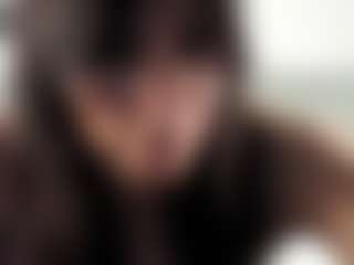 itschloelaurent's Live Sex Cam Show