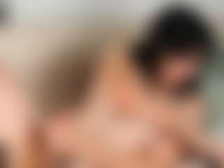 itschloelaurent's Live Sex Cam Show