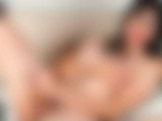 itschloelaurent's Live Sex Cam Show