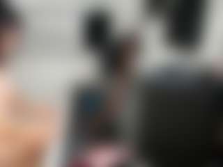 Live cam show with itschloelaurent - Orgasm on sexylive.show