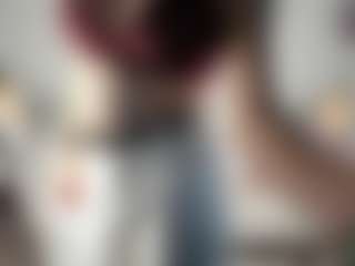 itschloelaurent's Live Sex Cam Show