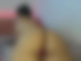 Live cam show with kitten-danna - Mature on StripNow
