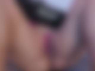 kitten-danna's Live Sex Cam Show