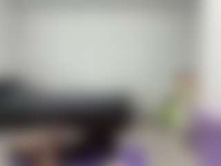 Live cam show with MargueriteSeewald - Facial Piercings on Camming Site