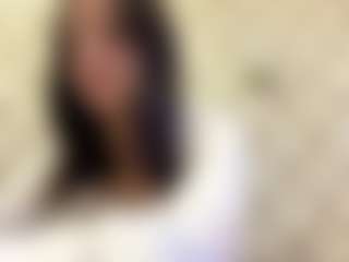 Live cam show with NakitaGesmondi - Striptease on eurowanks.com